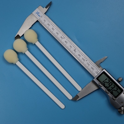Tek kullanımlık Beyaz PP Stick Round Sponge Stick Medical Lollipop Foam Swab Uygulayıcı
