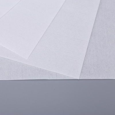 Endüstriyel Tek Kullanımlık Polyester Tüy Bırakmayan Temiz Oda Mendilleri Özel Logo 120g / M2